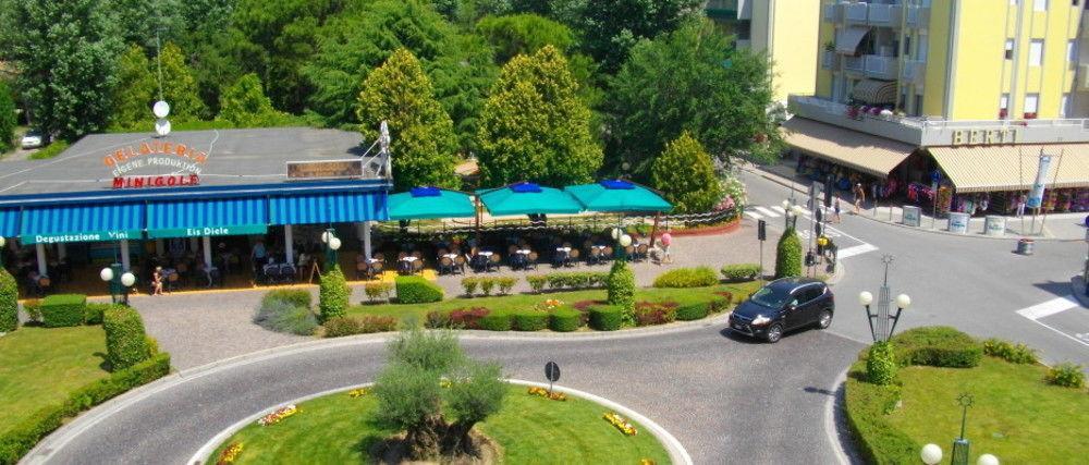 Hotel Adriatico Bibione Exterior foto